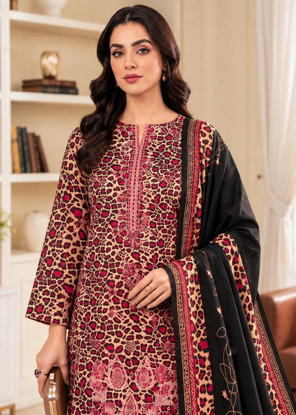 Hajra Emaan Khaddar 3PC