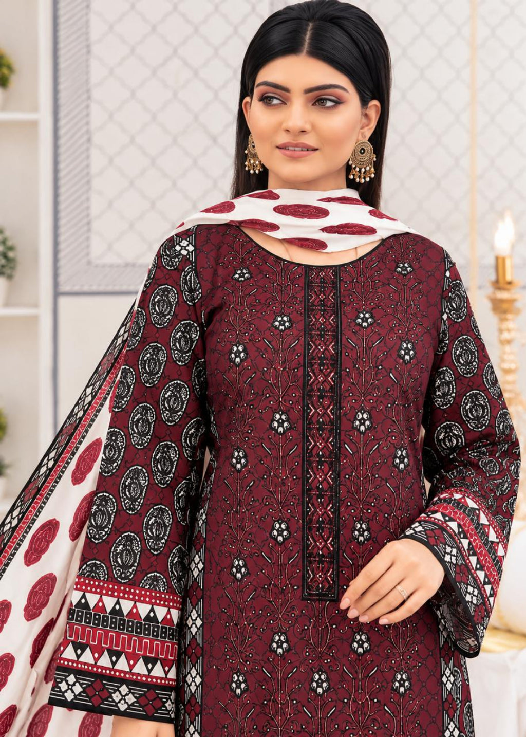 Hajra Emaan Khaddar 3PC