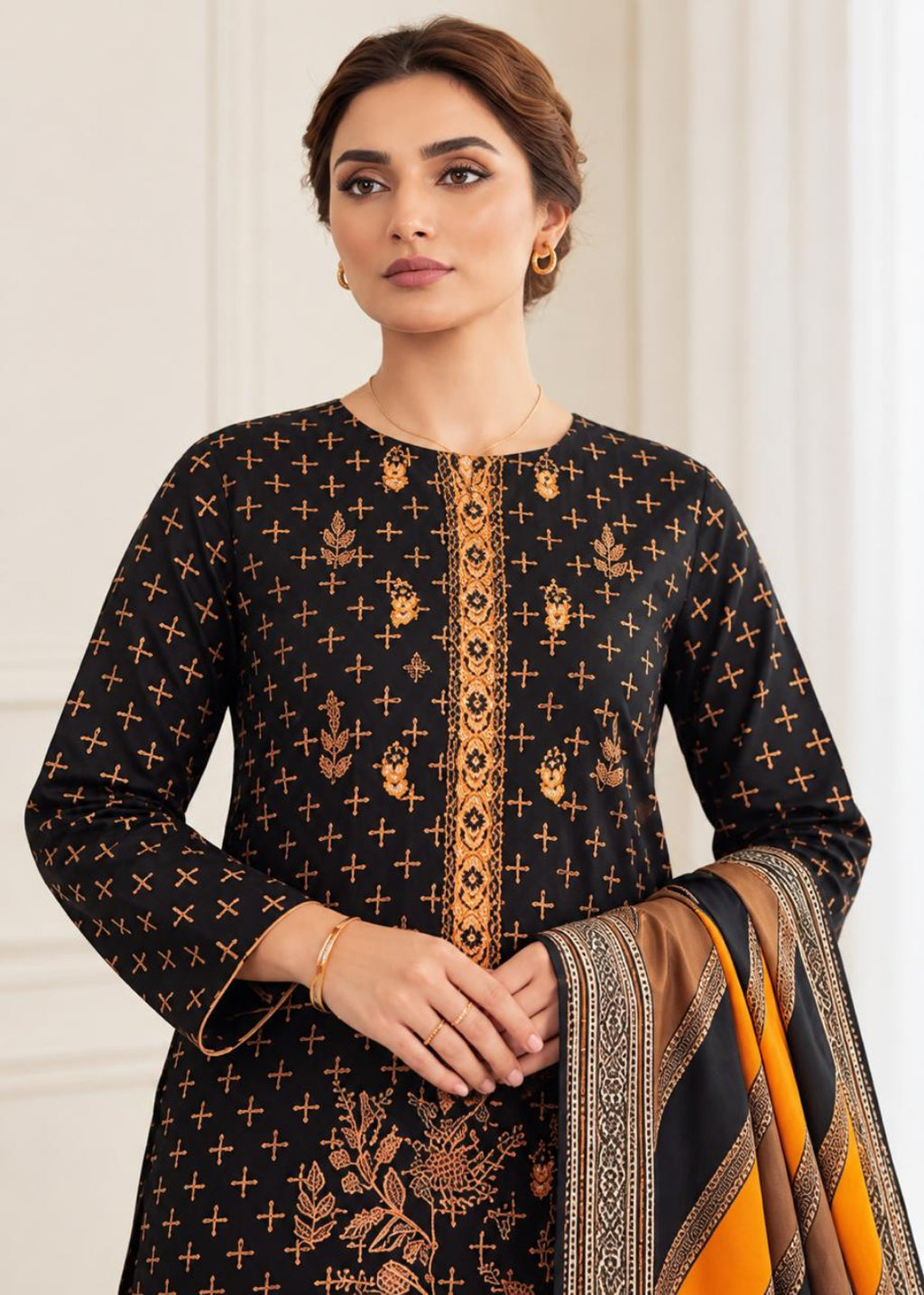 Hajra Emaan Khaddar 3PC
