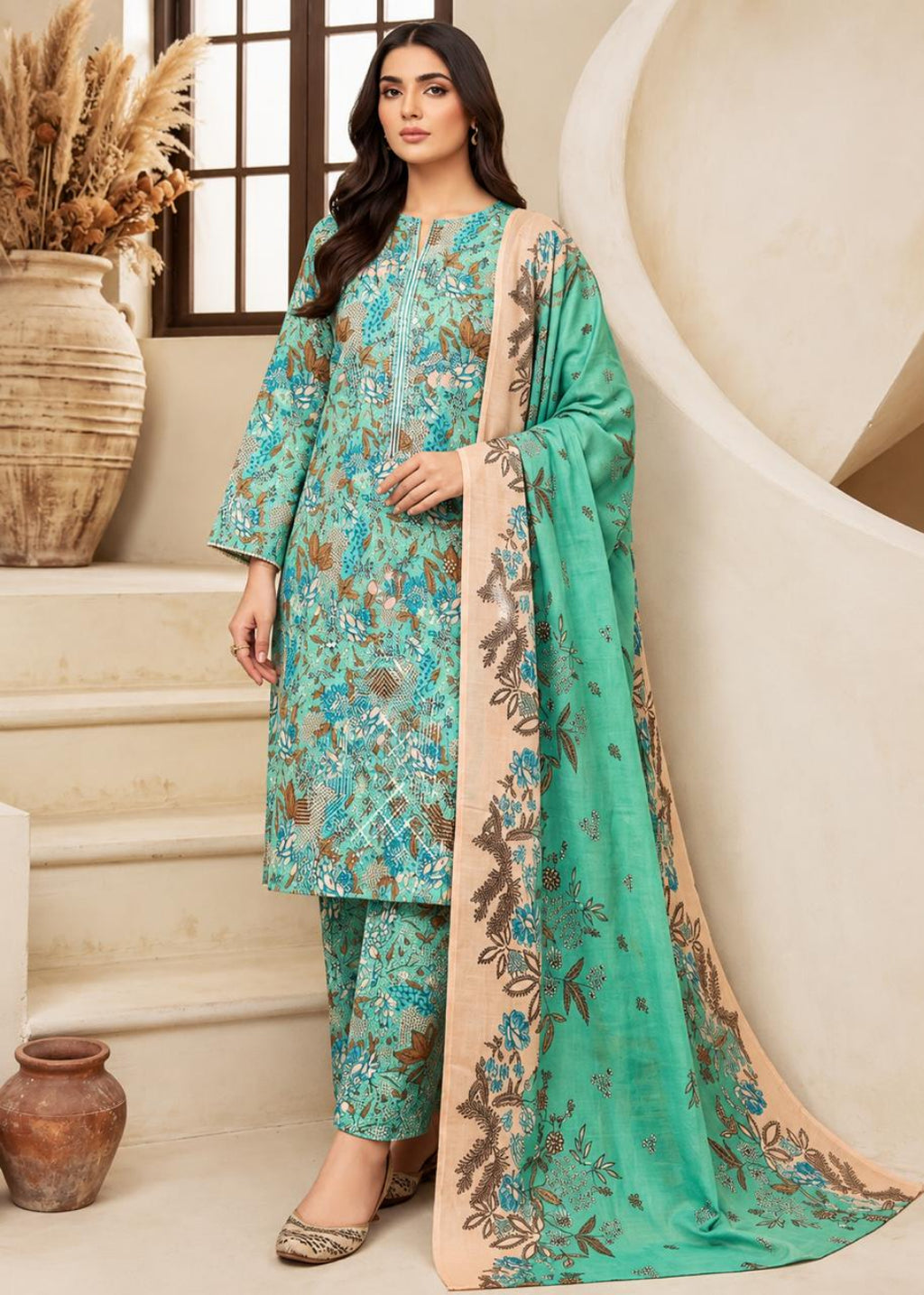 Hajra Emaan Khaddar 3PC
